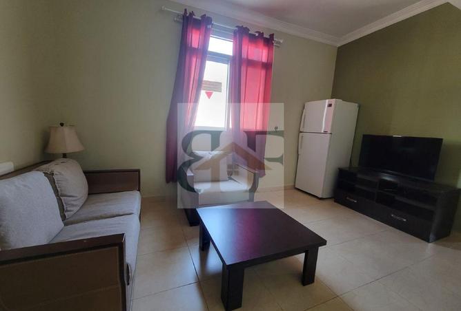 933450 - Property Image 2