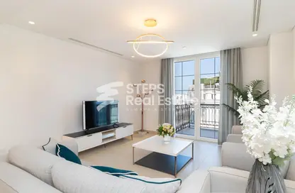 Apartment - 1 Bedroom - 2 Bathrooms for rent in The Garden - Floresta Gardens - The Pearl Island - Doha