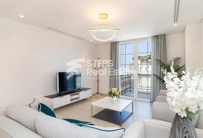 Apartment - 1 Bedroom - 2 Bathrooms for rent in The Garden - Floresta Gardens - The Pearl Island - Doha