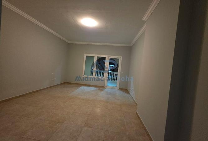 951271 - Property Image 3