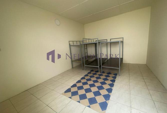 941665 - Property Image 2