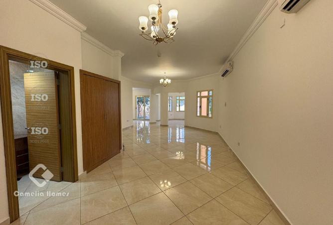 927189 - Property Image 3