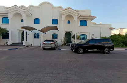Compound - 5 Bedrooms - 3 Bathrooms for rent in Al Nuaija Street - Al Nuaija - Doha