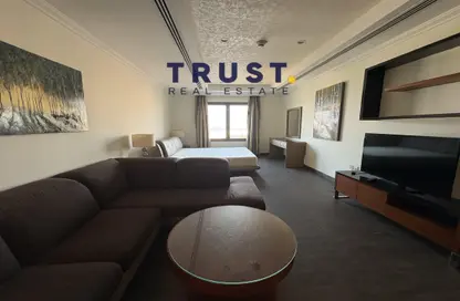 Apartment - Studio - 1 Bathroom for rent in Tower 14 - Porto Arabia - The Pearl Island - Doha