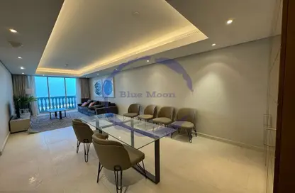 Living / Dining Room image for: Apartment - 3 Bedrooms - 4 Bathrooms for rent in Viva East - Viva Bahriyah - The Pearl Island - Doha, Image 1