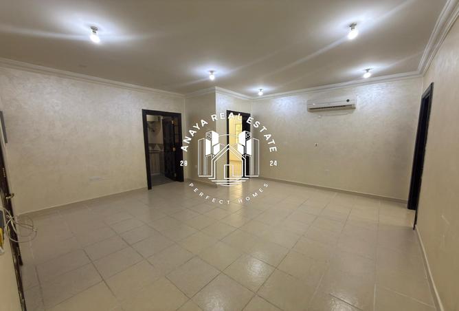 1004416 - Property Image 3