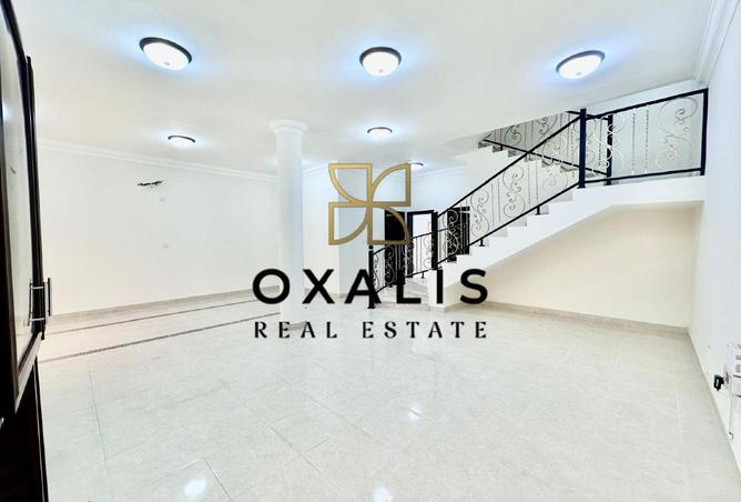 995268 - Property Image 2