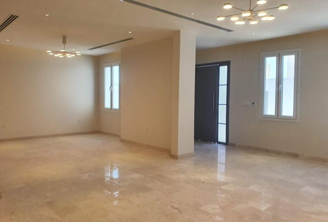 970177 - Property Image 3