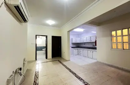 Apartment - 3 Bedrooms - 2 Bathrooms for rent in Madinat Khalifa Building 58 - Madinat Khalifa South - Madinat Khalifa - Doha