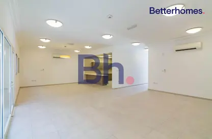 Apartment - 4 Bedrooms - 5 Bathrooms for rent in Ain Khaled Villas - Ain Khaled - Doha