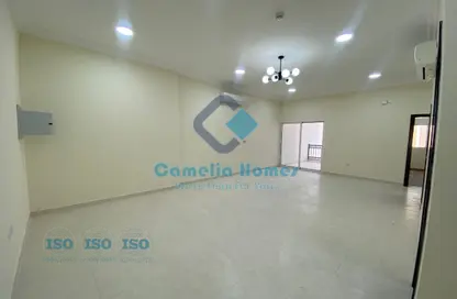 Apartment - 2 Bedrooms - 2 Bathrooms for rent in Al Mansoura - Al Mansoura - Doha