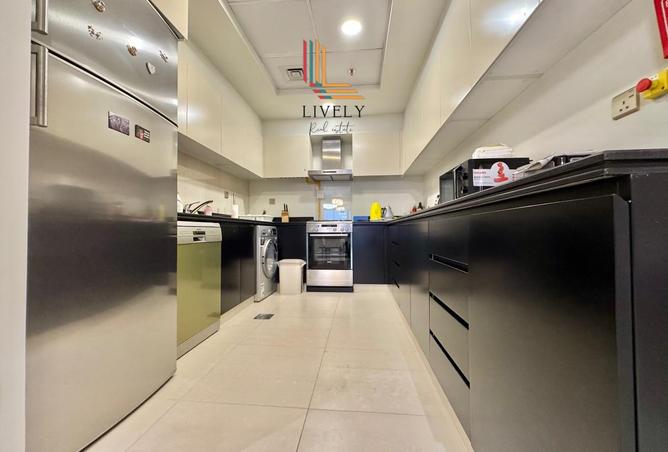 960313 - Property Image 2