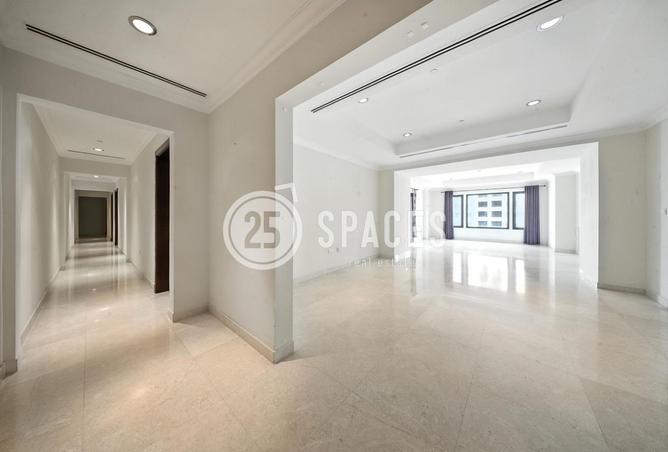 925486 - Property Image 2