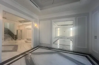 Villa - 7+ Bedrooms - 7+ Bathrooms for sale in Al Dafna - Al Dafna - Doha