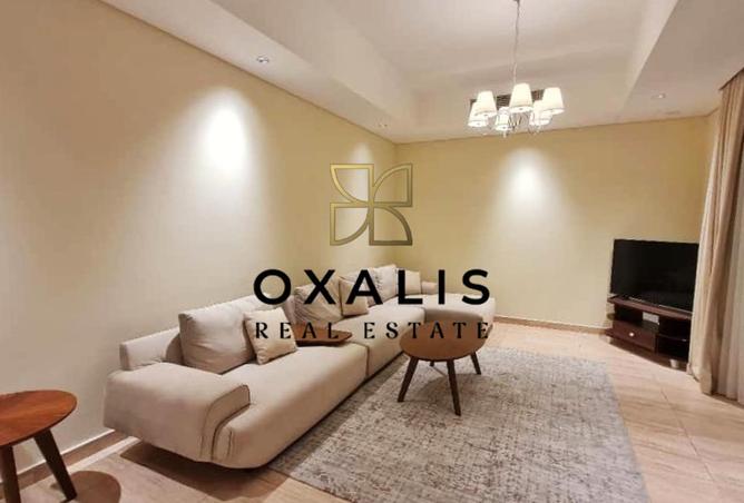 972273 - Property Image 2