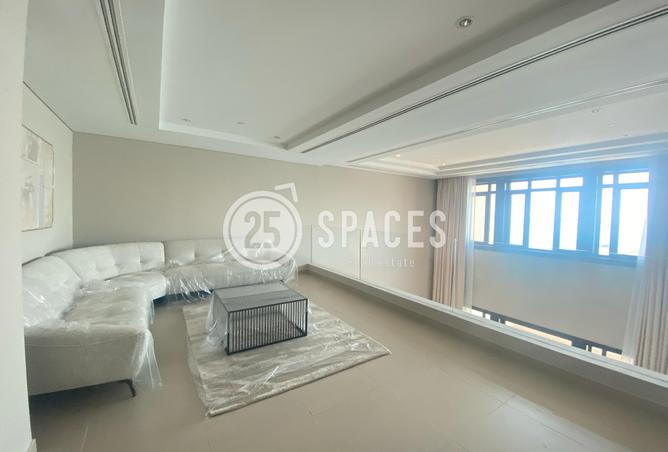 892381 - Property Image 2