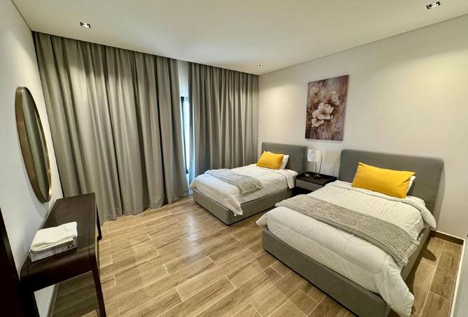 953773 - Property Image 2