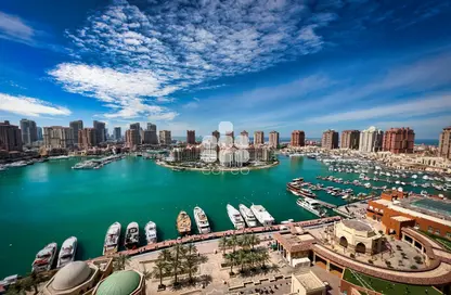Apartment - 3 Bedrooms - 3 Bathrooms for rent in Burj Eleganté - Porto Arabia - The Pearl Island - Doha