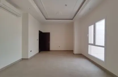 شقة - 2 غرف نوم - 2 حمامات للايجار في شارع النصر - النصر - الدوحة