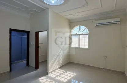 Apartment - Studio - 1 Bathroom for rent in Onaiza Street - Diplomatic Area - Doha