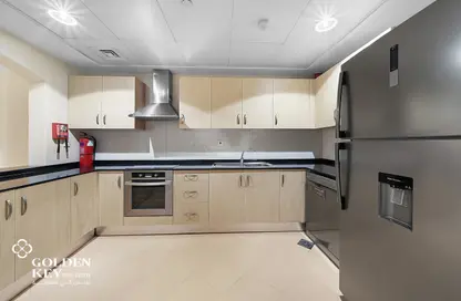 Apartment - 1 Bedroom - 2 Bathrooms for rent in West Porto Drive - Porto Arabia - The Pearl Island - Doha
