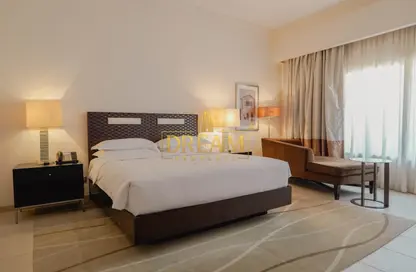 Villa - 4 Bedrooms - 5 Bathrooms for rent in The Pearl Island - Doha