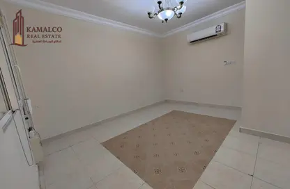 شقة - 2 غرف نوم - 2 حمامات للايجار في منتزه 7 - المنتزه - الدوحة