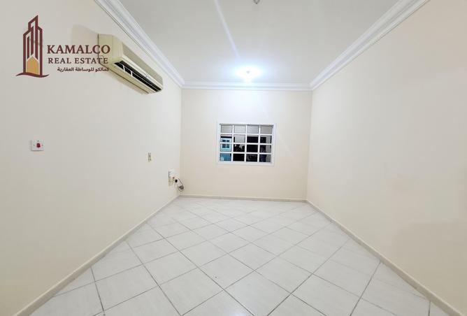 954626 - Property Image 2