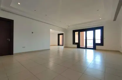 Apartment - 2 Bedrooms - 4 Bathrooms for rent in East Porto Drive - Porto Arabia - The Pearl Island - Doha
