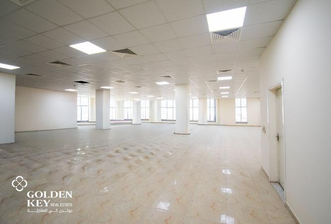 958777 - Property Image 2