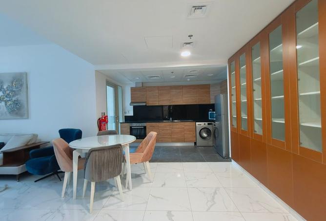 985425 - Property Image 3