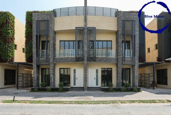 979314 - Property Image 2