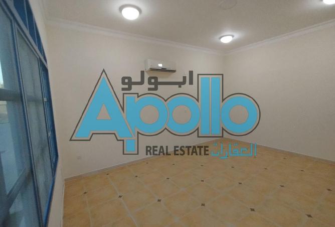 878204 - Property Image 3