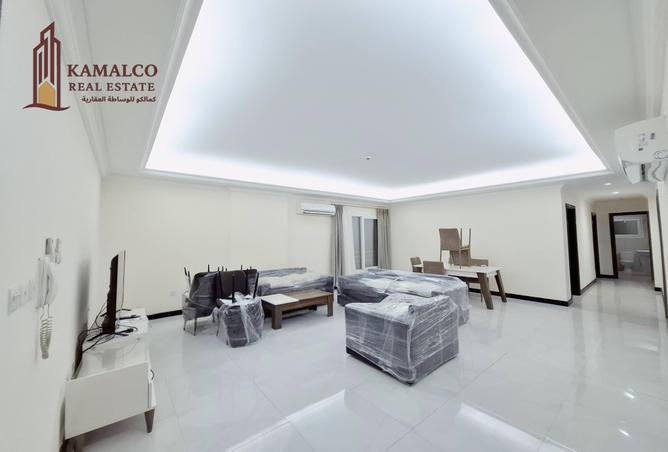 955427 - Property Main Image