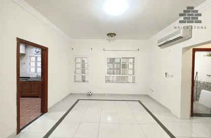 شقة - غرفة نوم - 1 حمام للايجار في شارع سالاجا - دوحة الجديد - الدوحة