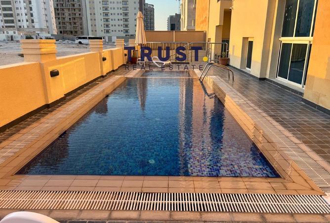 978737 - Property Image 2