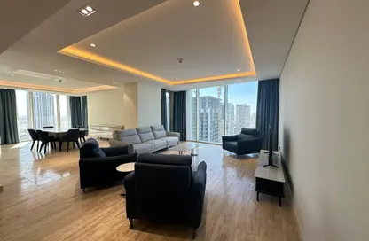 Apartment - 3 Bedrooms - 4 Bathrooms for rent in Lusail Residence - Marina District - Lusail