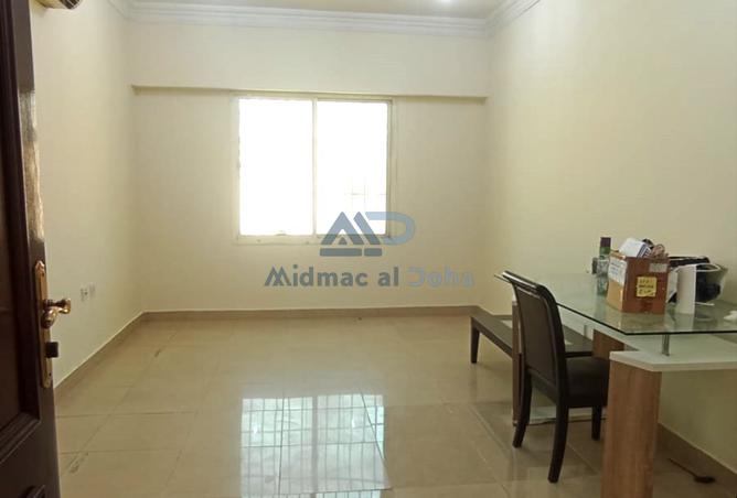 883685 - Property Main Image