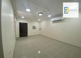 صورةغرفة فارغة لـ: شقة - 2 غرف نوم - 2 حمامات للكراء في شمال مويثر - منطقة مويثر - الدوحة, صورة 1