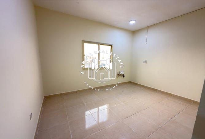 993452 - Property Image 3