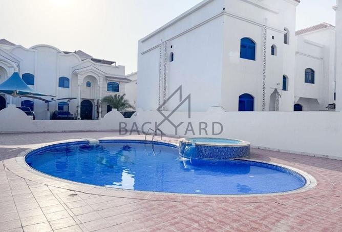 954068 - Property Image 2