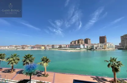 Apartment - 1 Bedroom - 2 Bathrooms for rent in Gewan Island - The Pearl Island - Doha