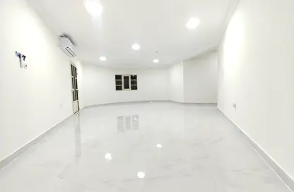 شقة - 3 غرف نوم - 3 حمامات للايجار في منتزه 35 - المنتزه - الدوحة