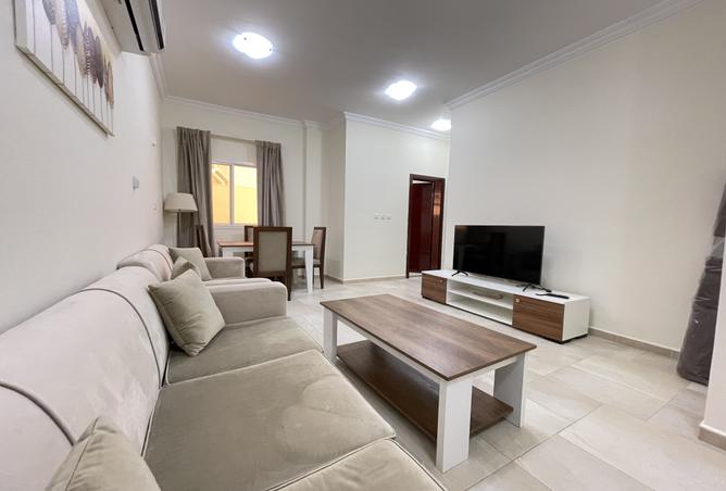 988380 - Property Main Image