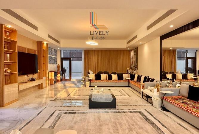 963053 - Property Image 3