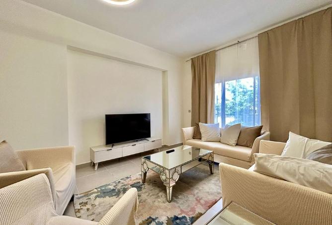 974567 - Property Image 3