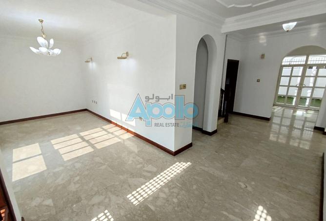 986276 - Property Image 2