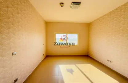شقة - غرفة نوم - 2 حمامات للايجار في دي 22 - فوكس هيلز - الوسيل