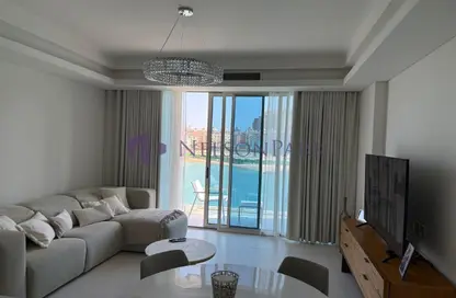 Apartment - 1 Bedroom - 2 Bathrooms for sale in Crystal Residence - The Pearl Island - Doha