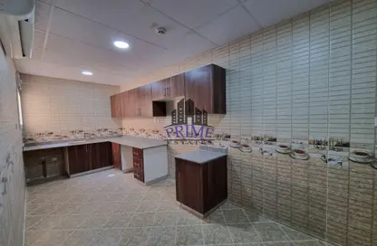Apartment - 3 Bedrooms - 3 Bathrooms for rent in Souk Al gharaffa - Al Gharrafa - Doha